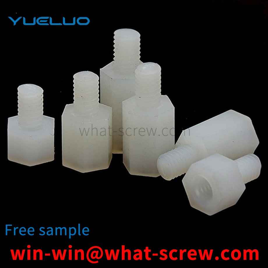 Plastic insulating studs