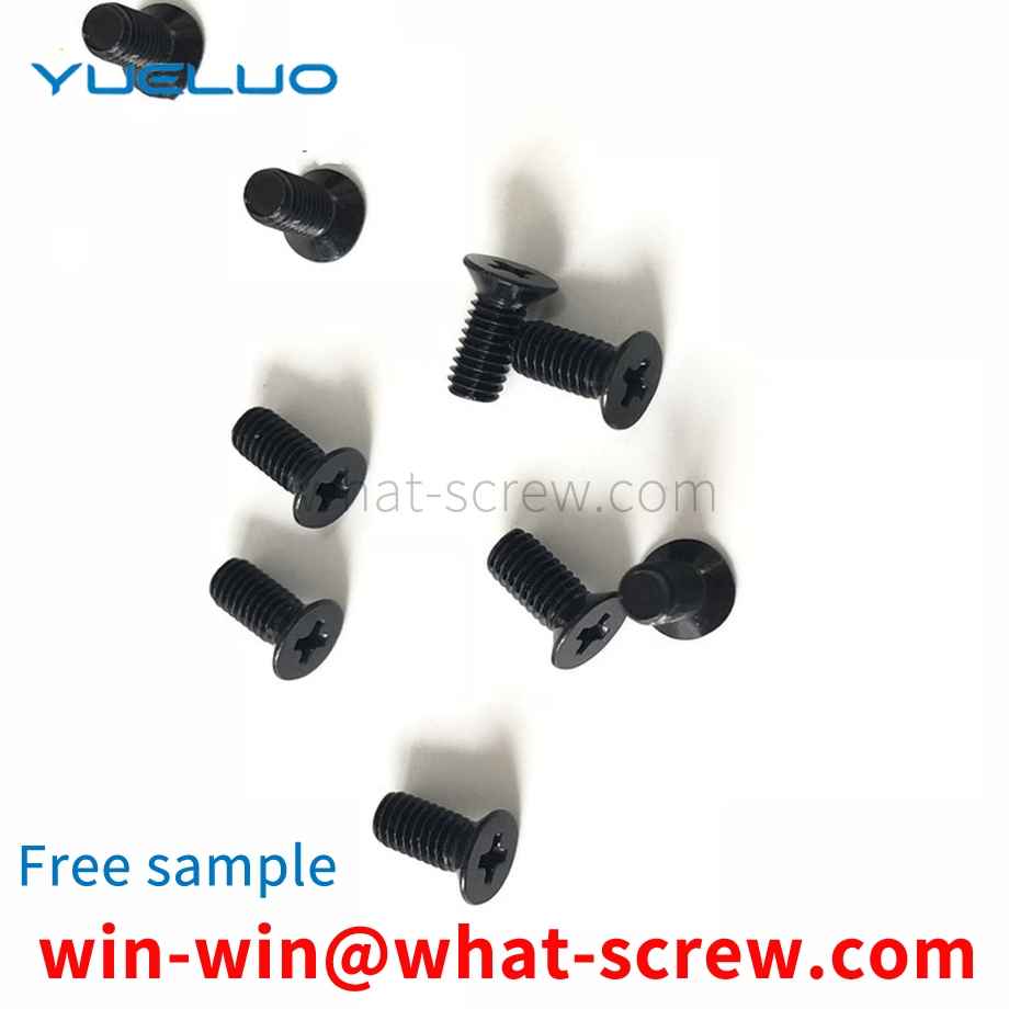 Round head torx screw