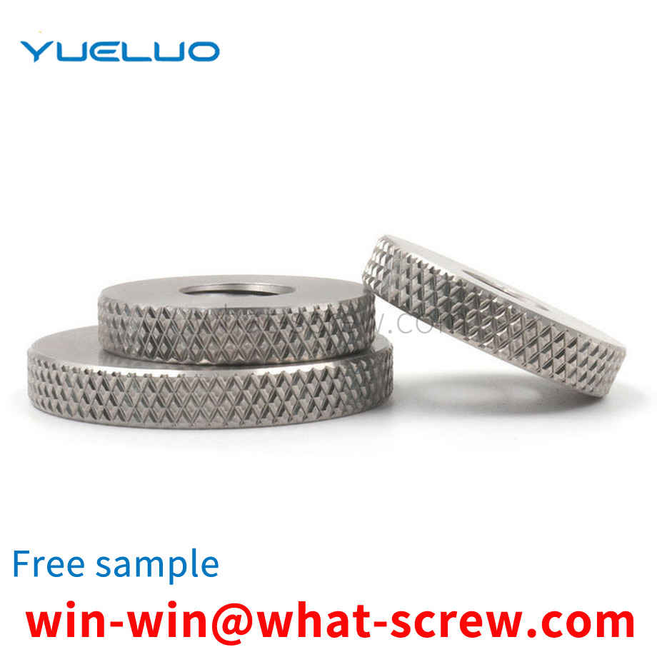 Oversized flat knurled nut