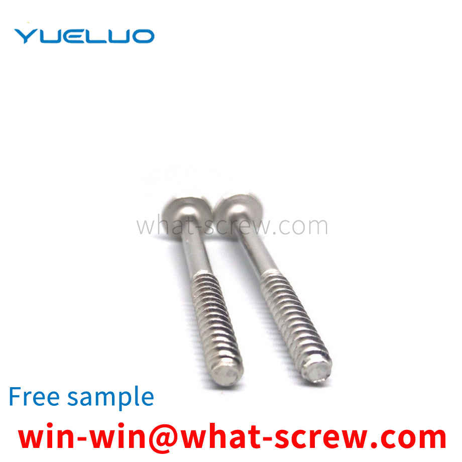 Self-tapping screws with pads