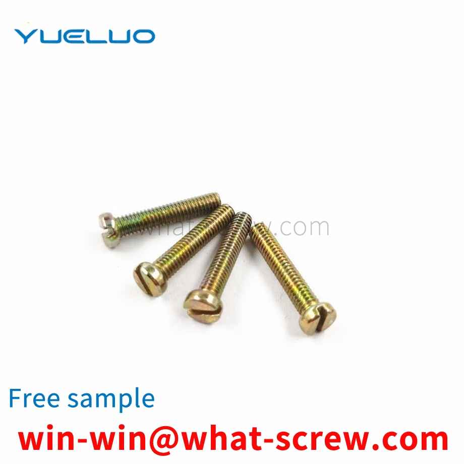 Slotted flat screw