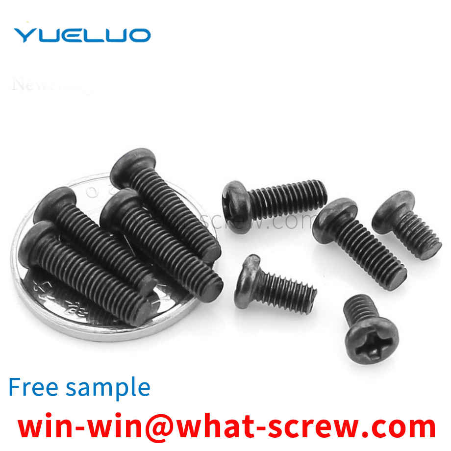 Cross head machine screw