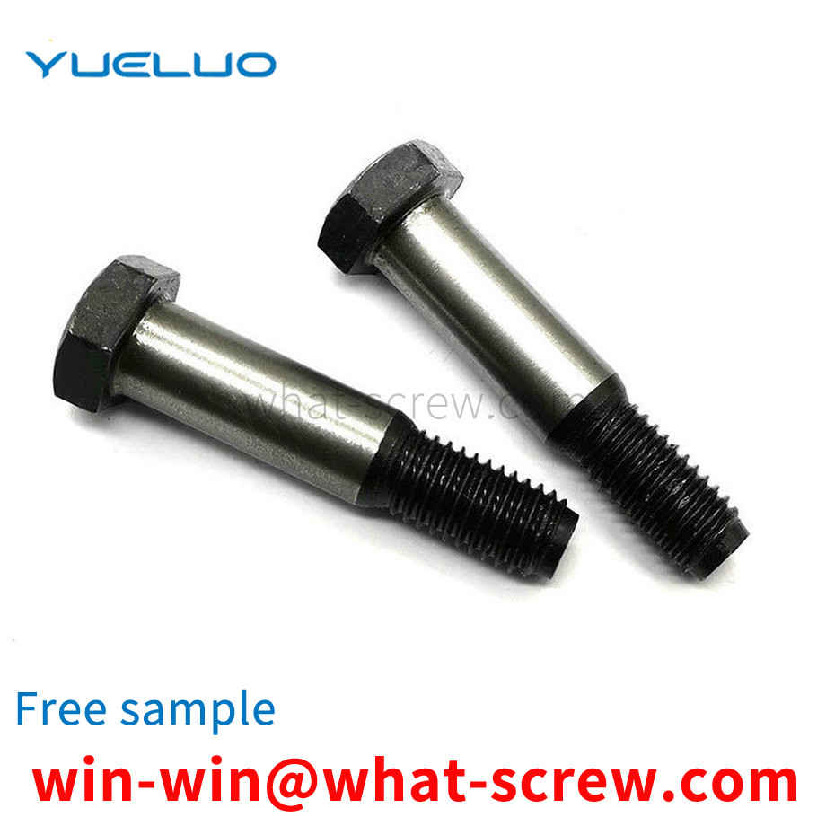 reamed hole screw