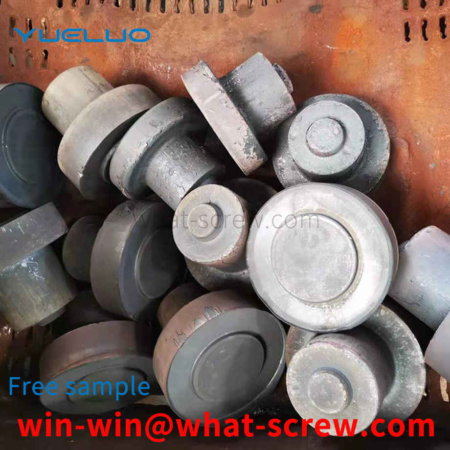 Manufacturers non-standard red upsetting bolts