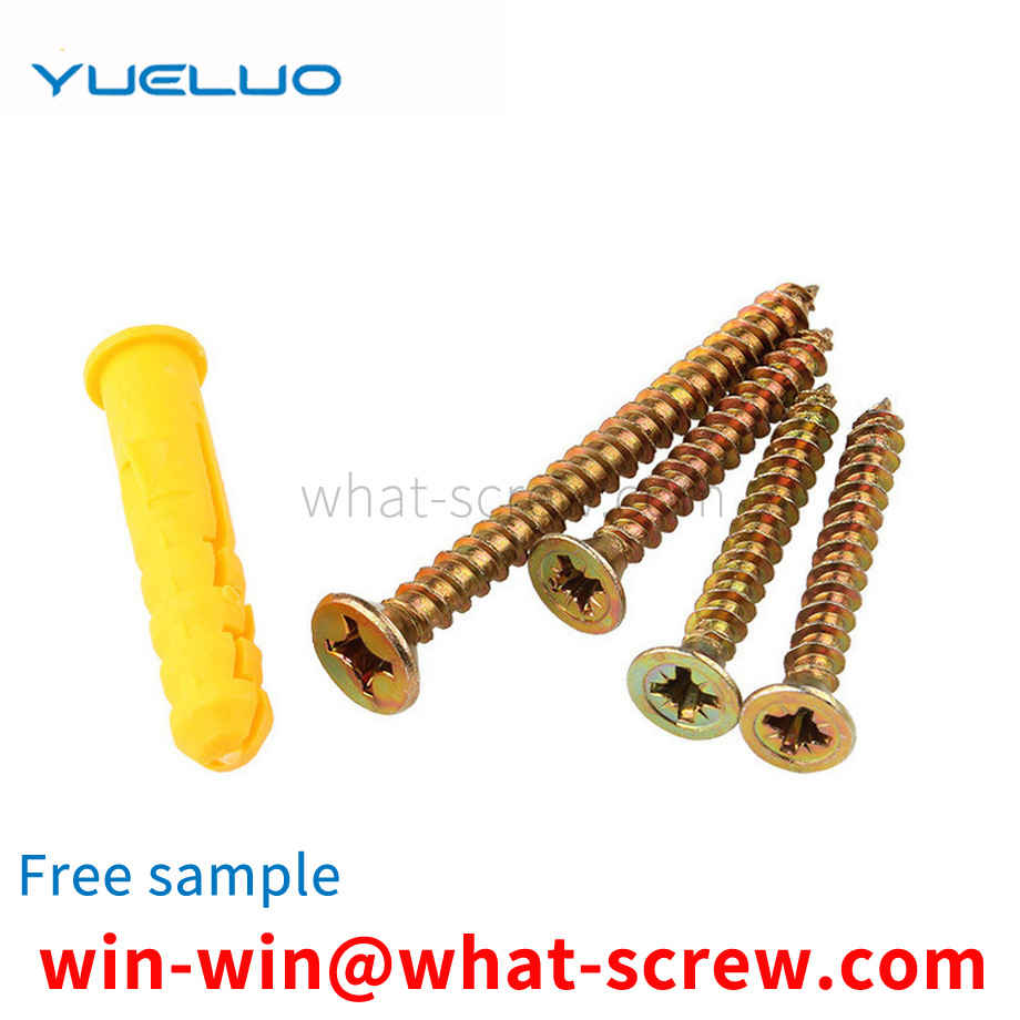 Processing small yellow croaker expansion screws