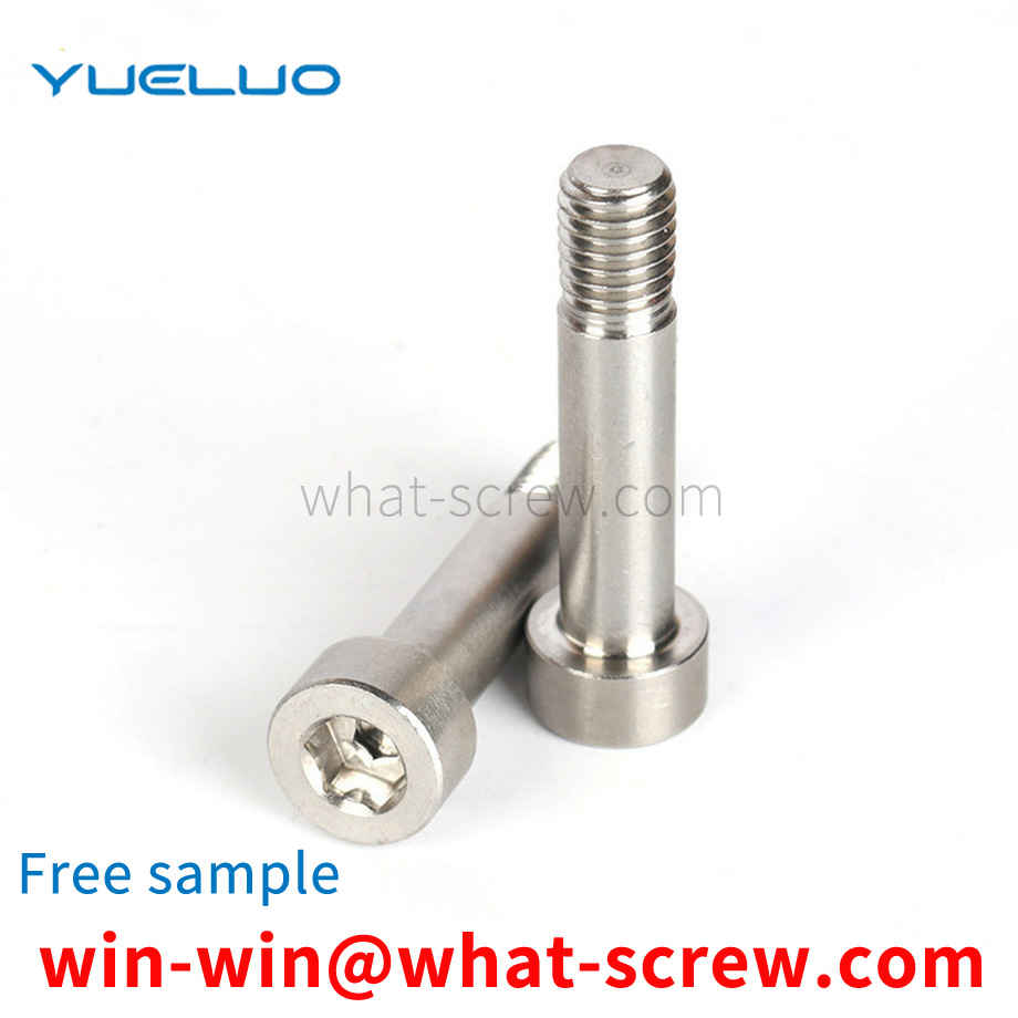 Cylinder head screws