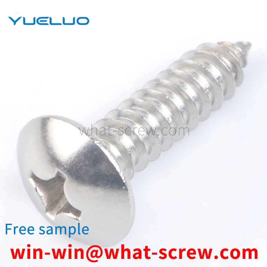 Large flat head self-tapping screw