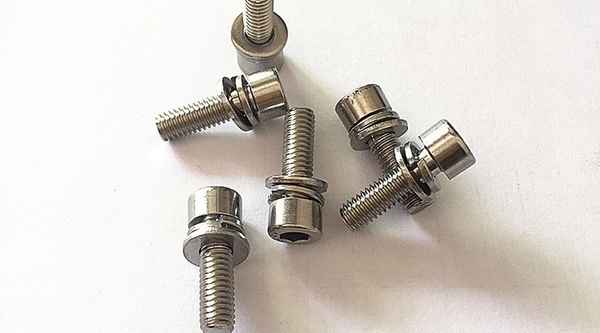 Customized 304 stainless steel DIN912 cylindrical head three combination screws screws bolts and flat spring washers