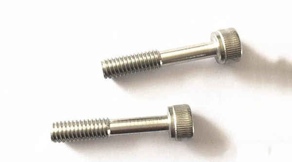 Production of stainless steel cylindrical head socket head cap screws