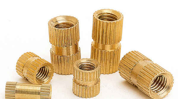 Customized blind hole single-pass type B embedded part injection molded copper insert knurled nut