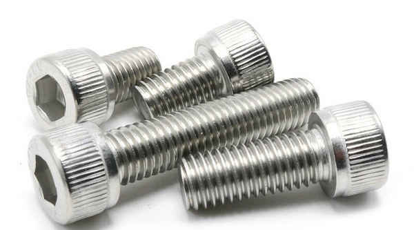 Production of 304 stainless steel pitch fine pitch cylindrical head socket head cap screws bolts filament cup head non-standard