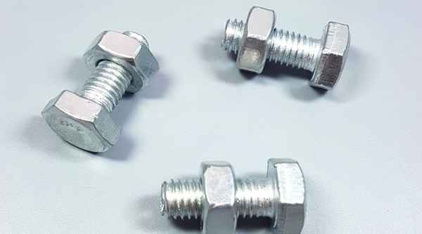 Processing micro-standard bolts, small nails, bolts, three-combination bolts, galvanized hexagonal bolts, 3/4