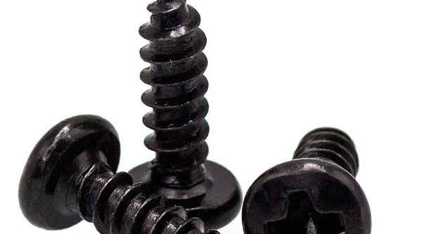 Production of black large pan head pointed tail self-tapping screw GB845 round head C-type self-tapping screw 3/4