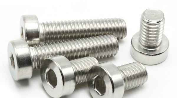 Customized 304 stainless steel DIN7984 short head socket head cap screw thin head bolt 3/4 1/4-20