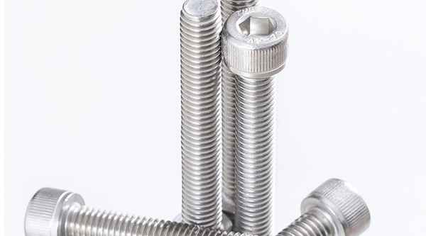 Supply 316 stainless steel DIN912 socket head cap screw bolts cylindrical cup head screws